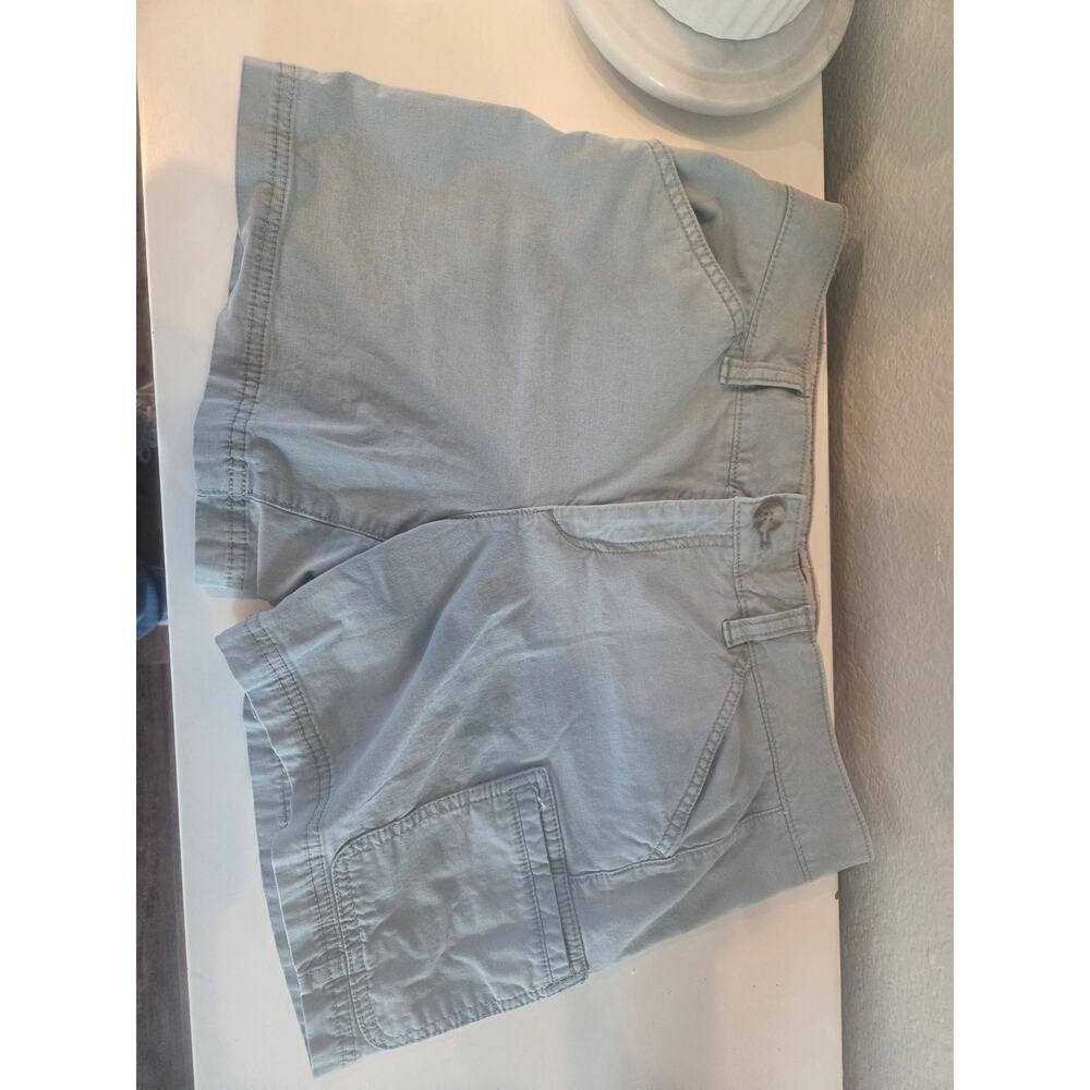 Eddie Bauer Light Forest Green Womens Shorts - Size 8 - Picture 2 of 4